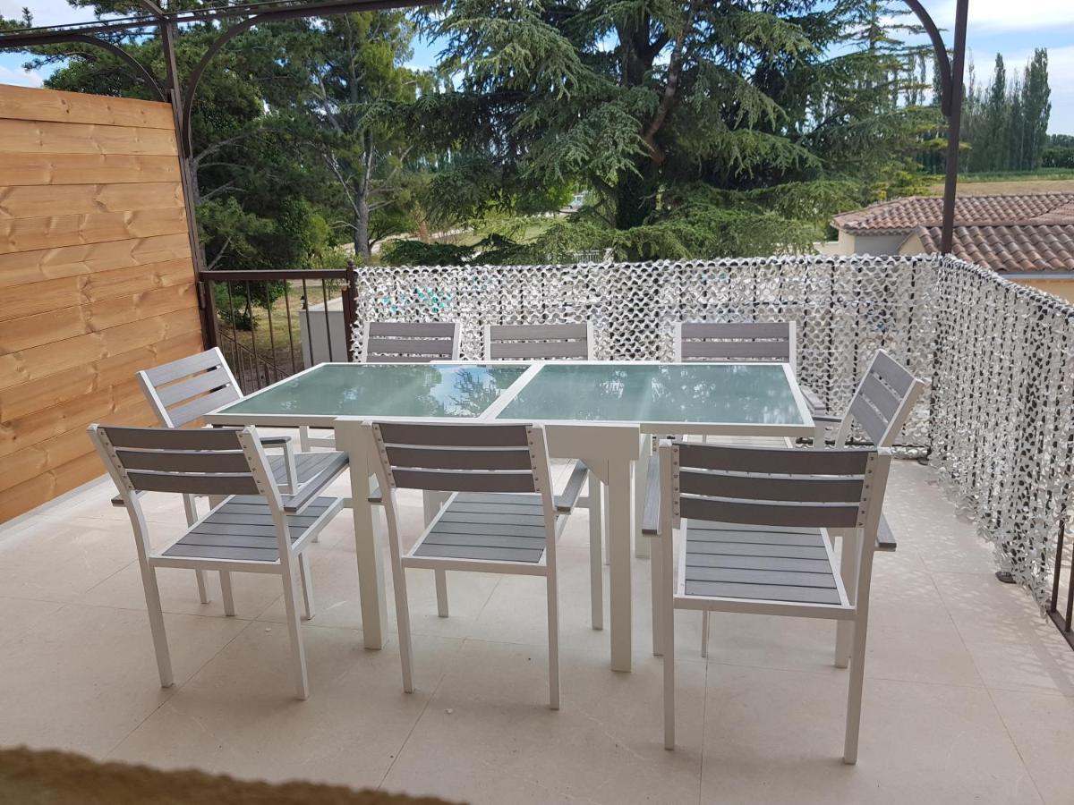 Villa Domaines des confines à Monteux Extérieur photo