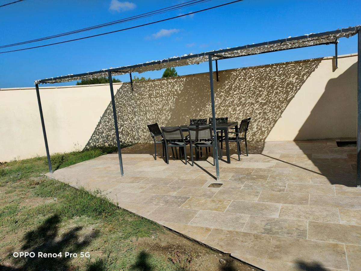 Villa Domaines des confines à Monteux Extérieur photo