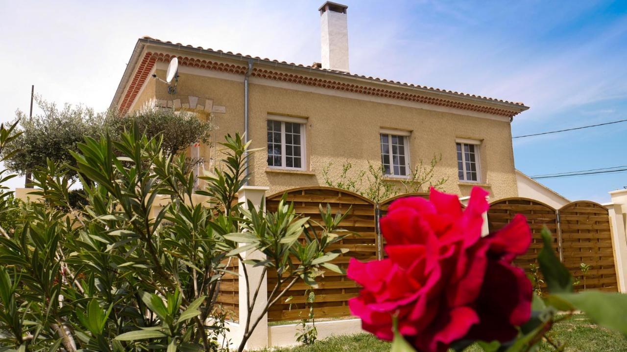 Villa Domaines des confines à Monteux Extérieur photo